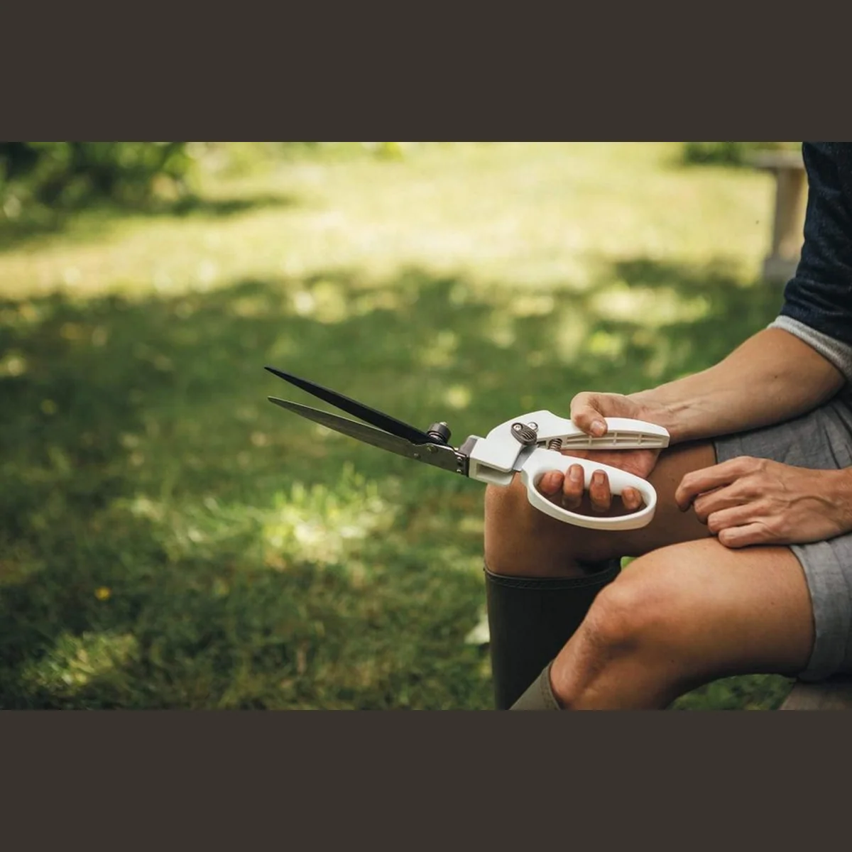 Fiskars Gartenschere GS41, ideal für Form- und Rückschnitt von Rasen und Hecken 3