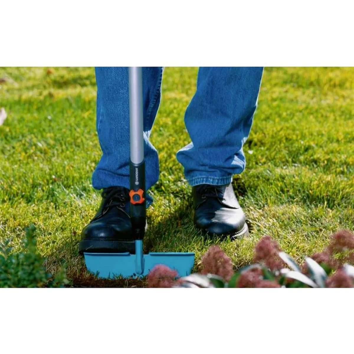 Gardena Kantenstecher 03149-20, präzise Rasenkantenbearbeitung, ergonomischer Griff 5