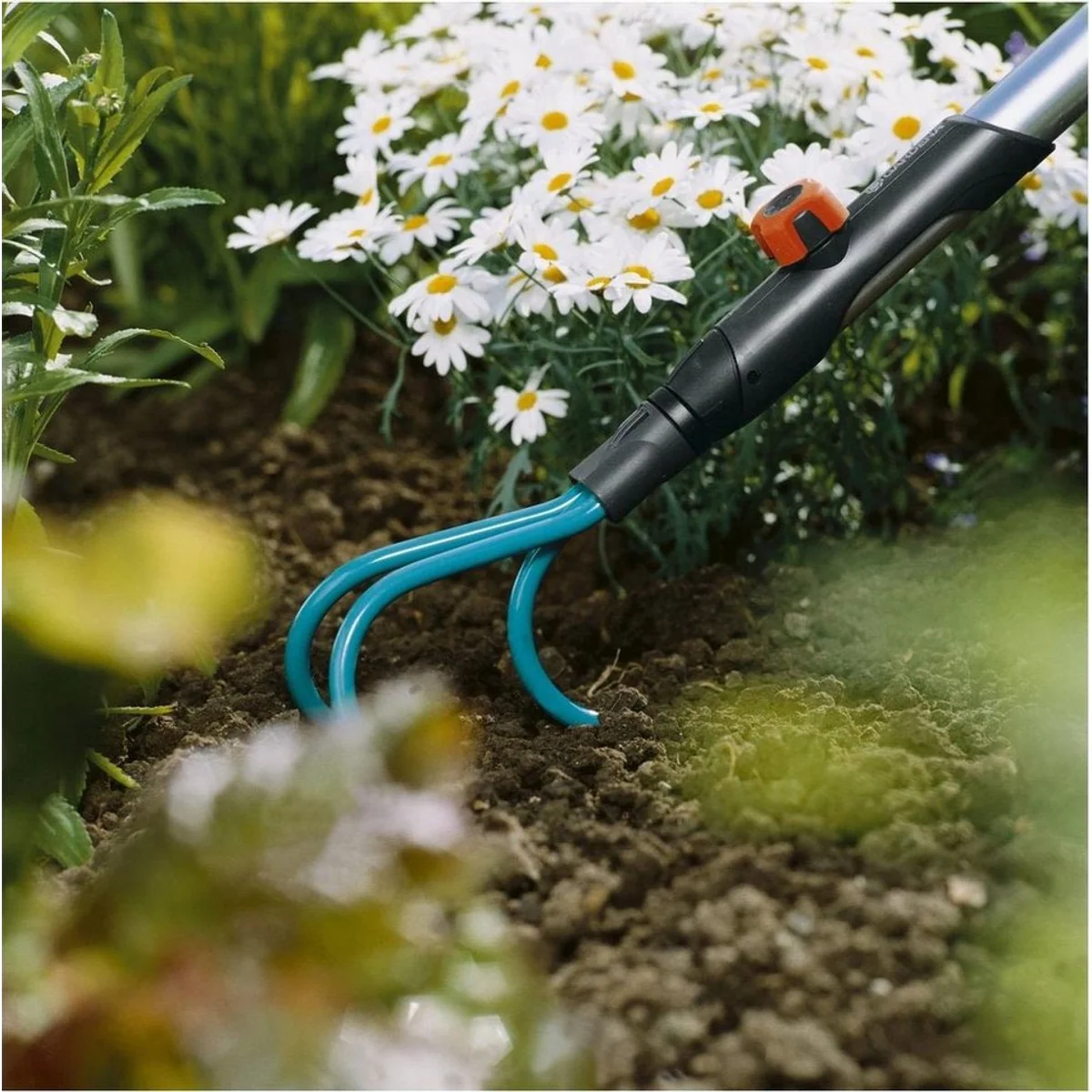 Gardena Gartenhacke 3166, ideal für Bodenbearbeitung und Unkrautentfernung 2