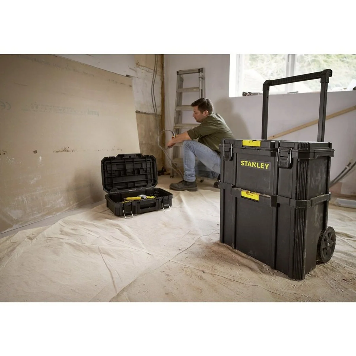 Stanley STST83319-1 Werkzeugkoffer, Trolley-Design, robust und mobil 2