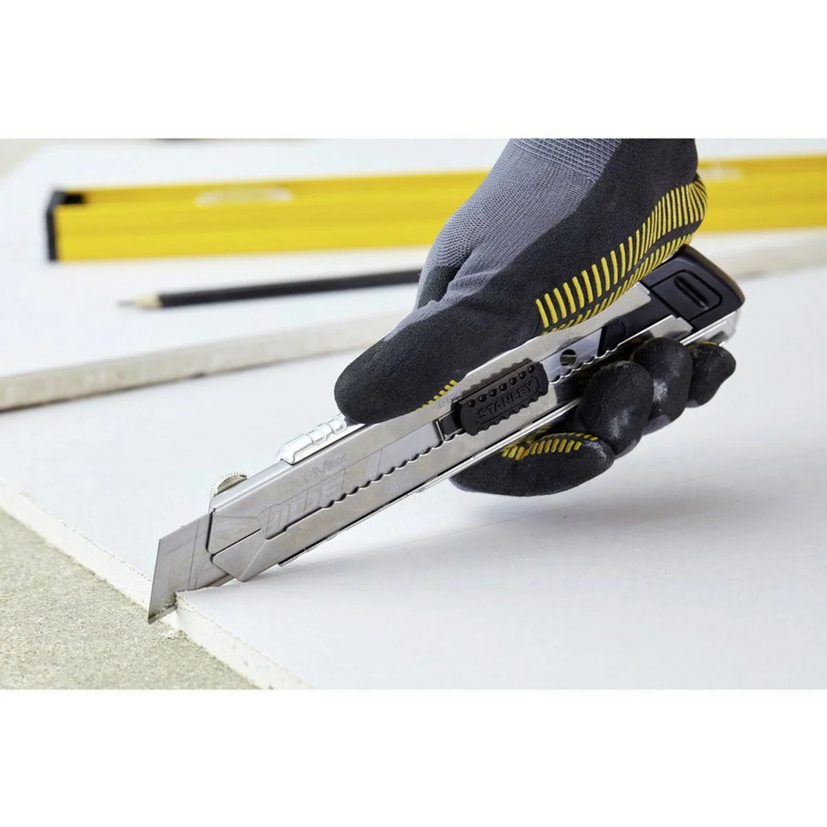 Stanley 0-10-820 Cuttermesser, präzise Schneide, ergonomisches Design, robuste Klinge 4