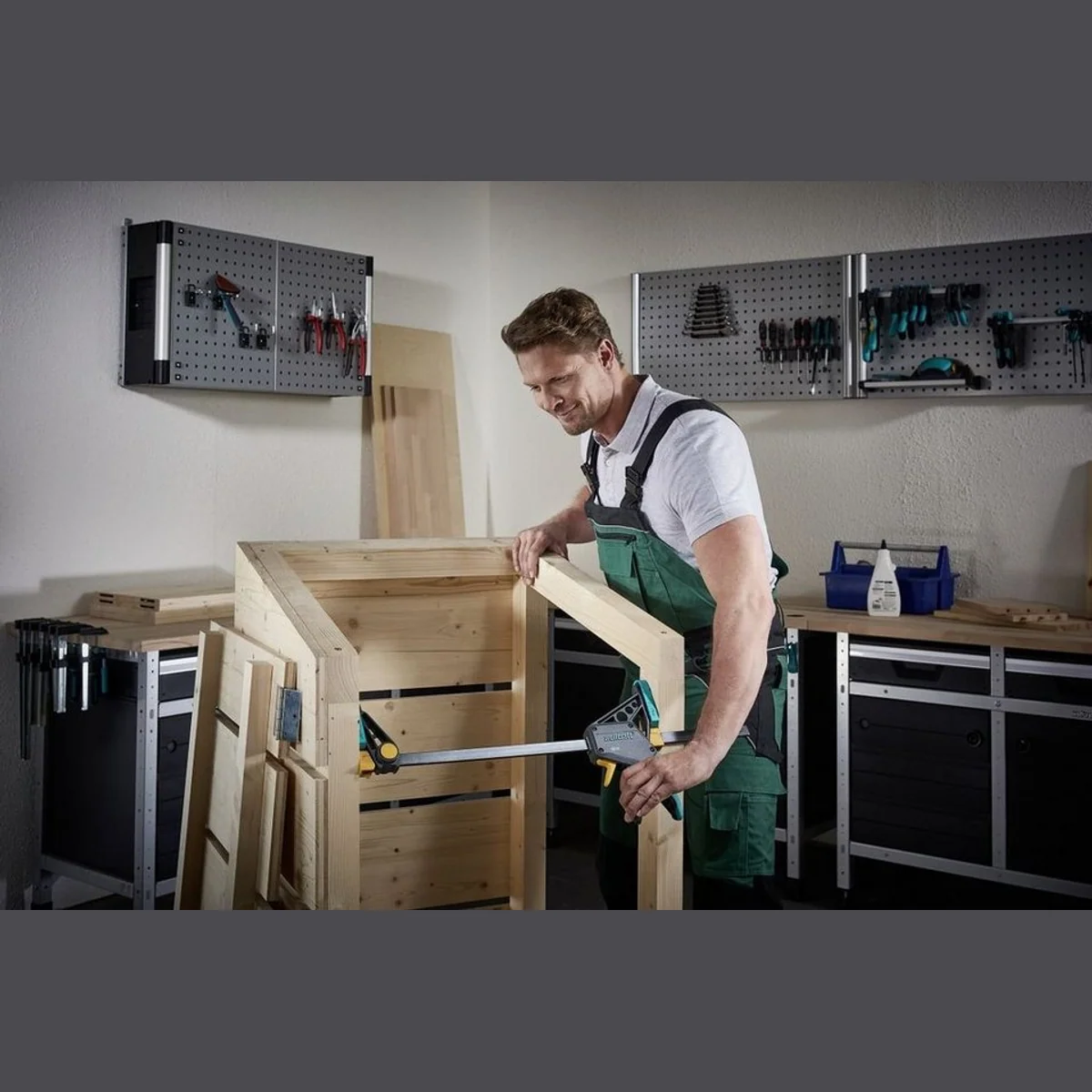 Wolfcraft Einhandzwinge EHZ Pro 100-700, ergonomisches Design, hohe Spannkraft, einfache Handhabung 2